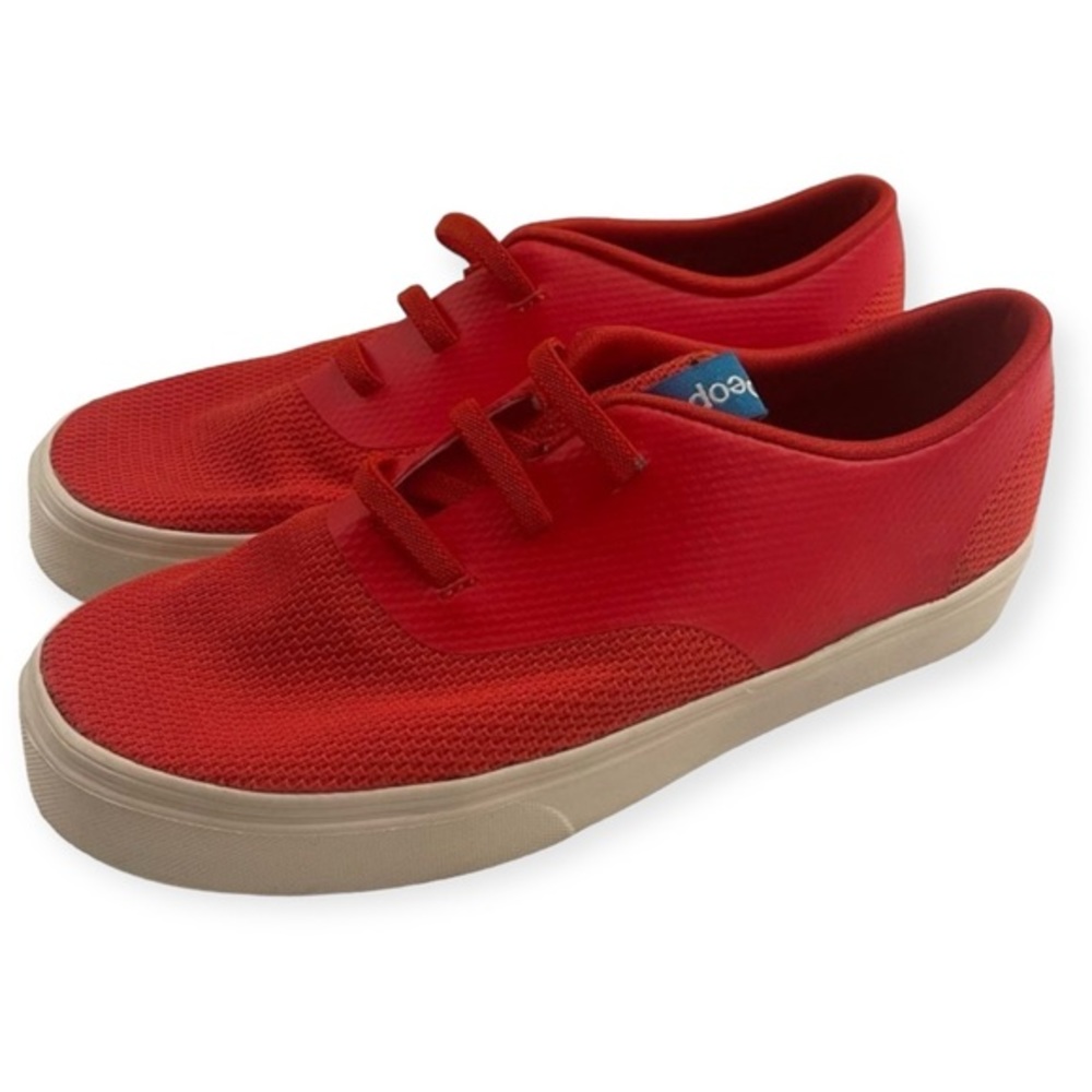 People Boys Red Sneakers Size 3‎
